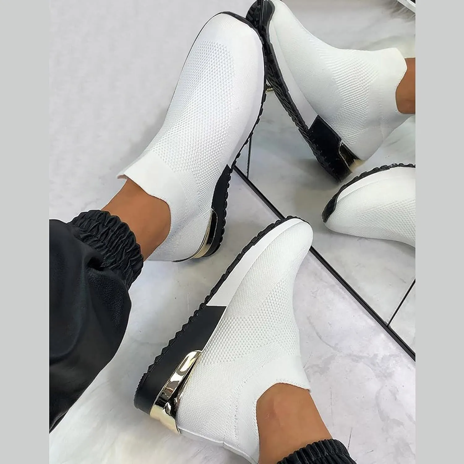 Women's Fashion Sneaker Lace Up Low Top Comfortable Walking Shoes Good Running Shoes for Men Women Loafers Shoes for Work Sneaker Boots for Women